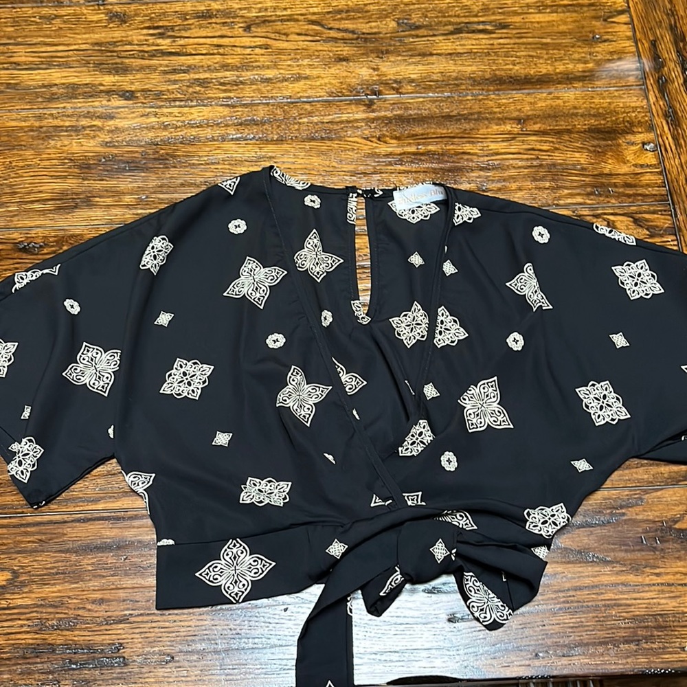 Cute Boutique top